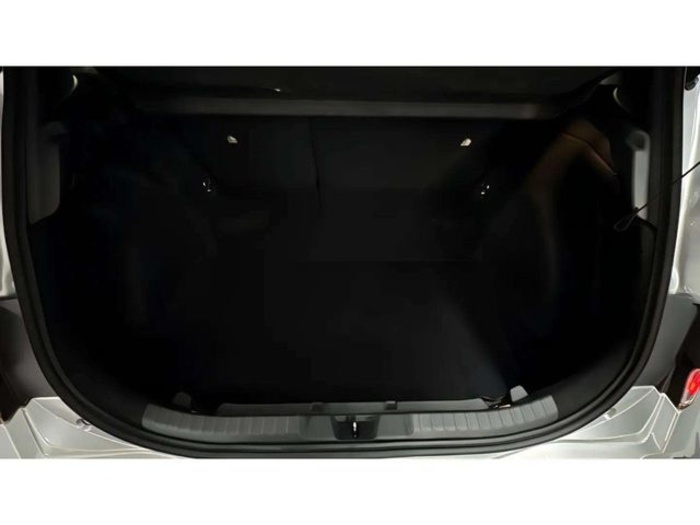 ToyotaCorolla 125H Business E-CVT 90 kW (122 CV) Vehículo usado en Barcelona - 16 ToyotaCorolla 125H Business E-CVT 90 kW (122 CV) Vehículo usado en Barcelona - 16