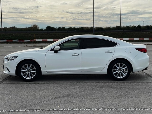 MazdaMazda 6 2.0 GE Style + Pack Comfort 107 kW (145 CV) Vehículo usado en Barcelona - 9 MazdaMazda 6 2.0 GE Style + Pack Comfort 107 kW (145 CV) Vehículo usado en Barcelona - 9