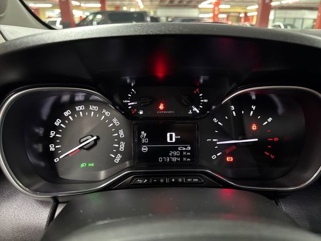 CitroenC3 Aircross BlueHDi 100 Shine 73 kW (99 CV) Vehículo usado en Barcelona - 12