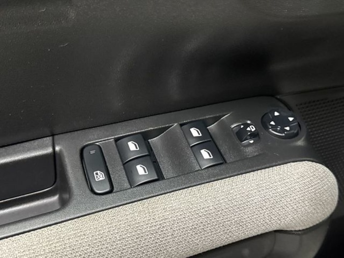 CitroenC3 Aircross BlueHDi 100 Shine 73 kW (99 CV) Vehículo usado en Barcelona - 22 CitroenC3 Aircross BlueHDi 100 Shine 73 kW (99 CV) Vehículo usado en Barcelona - 22