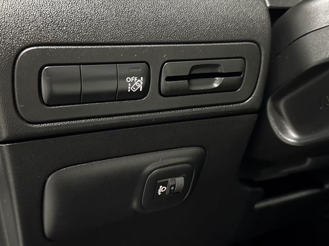 CitroenC3 Aircross BlueHDi 100 Shine 73 kW (99 CV) Vehículo usado en Barcelona - 24