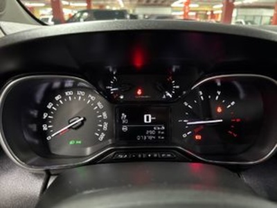 Citroen C3 Aircross BlueHDi 100 Shine 73 kW (99 CV) Citroen C3 Aircross BlueHDi 100 Shine 73 kW (99 CV)