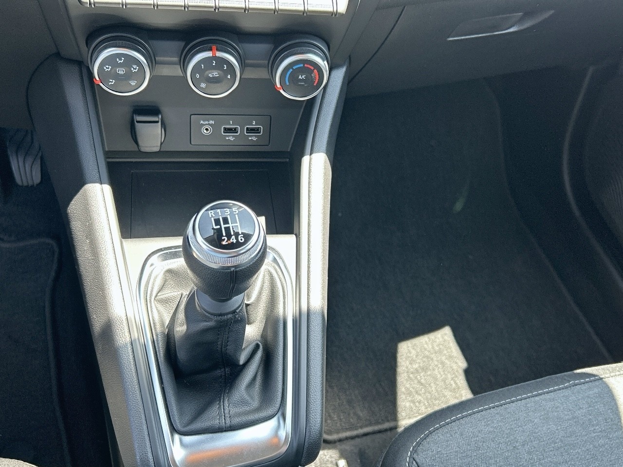 Renault Captur Equilibre TCe 66 kW (90 CV) - 10