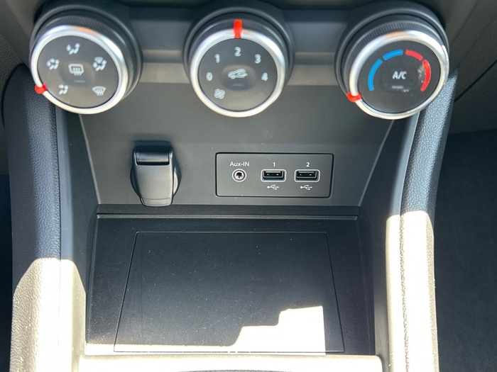 Renault Captur Equilibre TCe 66 kW (90 CV) - 13 Renault Captur Equilibre TCe 66 kW (90 CV) - 13