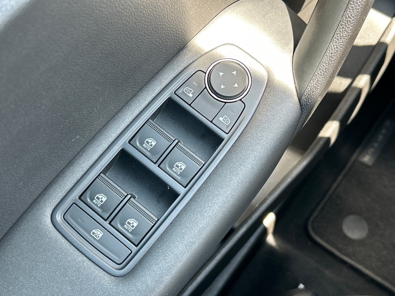 Renault Captur Equilibre TCe 66 kW (90 CV) - 14