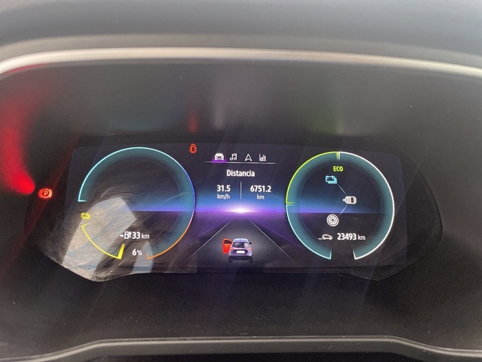 Renault Zoe Iconic R135 batería 50kWh 99 kW (135 CV) - 8 Renault Zoe Iconic R135 batería 50kWh 99 kW (135 CV) - 8