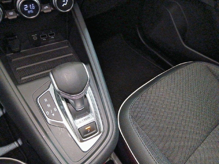 Renault Captur Zen E-TECH Híbrido enchufable 118 kW (160 CV) - 7 Renault Captur Zen E-TECH Híbrido enchufable 118 kW (160 CV) - 7