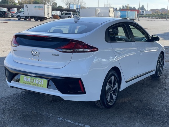 HyundaiIoniq 1.6 GDI HEV Klass Nav DCT 104 kW (141 CV) Vehículo usado en Barcelona - 3 HyundaiIoniq 1.6 GDI HEV Klass Nav DCT 104 kW (141 CV) Vehículo usado en Barcelona - 3