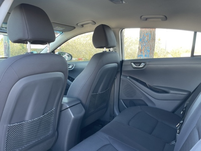 HyundaiIoniq 1.6 GDI HEV Klass Nav DCT 104 kW (141 CV) Vehículo usado en Barcelona - 13 HyundaiIoniq 1.6 GDI HEV Klass Nav DCT 104 kW (141 CV) Vehículo usado en Barcelona - 13