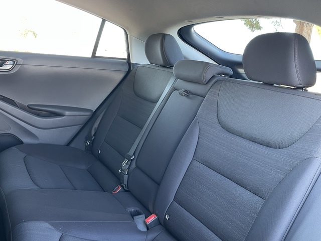 HyundaiIoniq 1.6 GDI HEV Klass Nav DCT 	104 kW (141 CV) Vehículo usado en Barcelona - 14