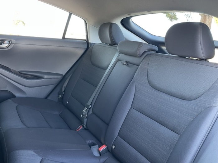 HyundaiIoniq 1.6 GDI HEV Klass Nav DCT 104 kW (141 CV) Vehículo usado en Barcelona - 14 HyundaiIoniq 1.6 GDI HEV Klass Nav DCT 104 kW (141 CV) Vehículo usado en Barcelona - 14