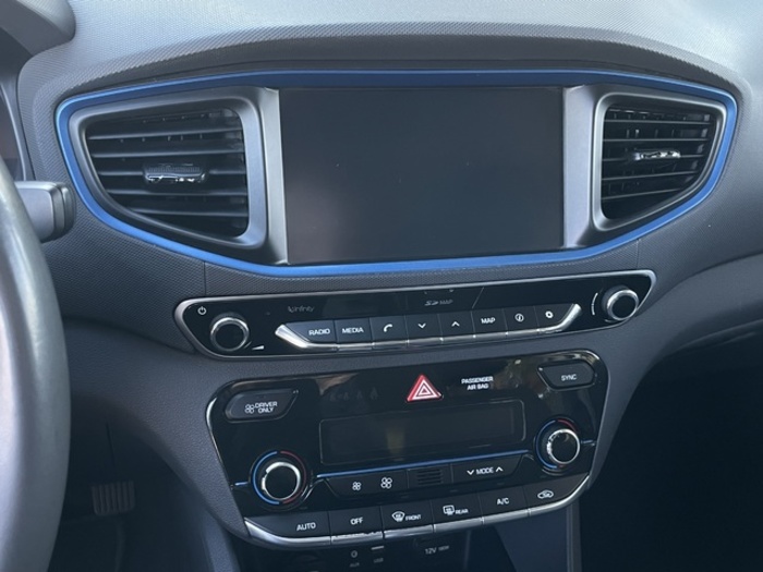 HyundaiIoniq 1.6 GDI HEV Klass Nav DCT 104 kW (141 CV) Vehículo usado en Barcelona - 18 HyundaiIoniq 1.6 GDI HEV Klass Nav DCT 104 kW (141 CV) Vehículo usado en Barcelona - 18