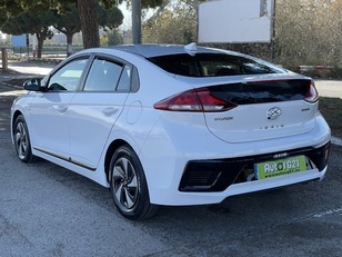 Hyundai Ioniq 1.6 GDI HEV Klass Nav DCT 104 kW (141 CV) Hyundai Ioniq 1.6 GDI HEV Klass Nav DCT 104 kW (141 CV)