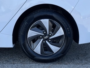 Hyundai Ioniq 1.6 GDI HEV Klass Nav DCT 	104 kW (141 CV)