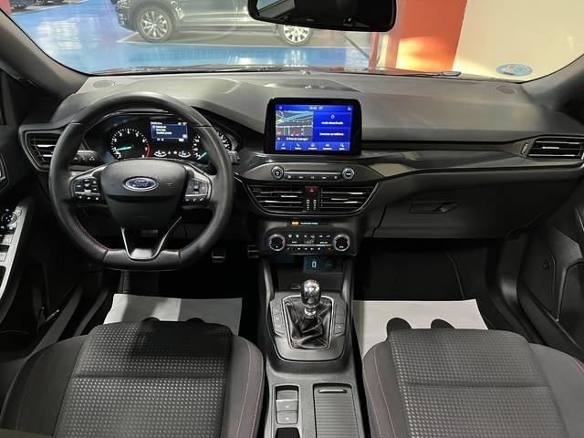 FordFocus SportBreak 1.5 Ecoboost ST-Line 110 kW (150 CV) Vehículo usado en Barcelona - 12