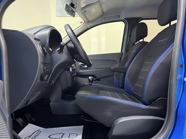 DaciaLodgy SL Aniversario Blue dCi 7 Plazas 85 kW (115 CV)  Vehículo usado en Barcelona - 9