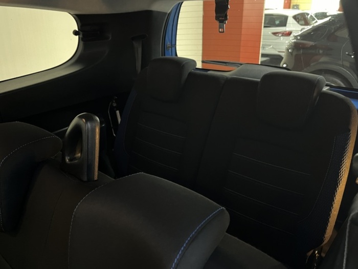 DaciaLodgy SL Aniversario Blue dCi 7 Plazas 85 kW (115 CV) Vehículo usado en Barcelona - 12 DaciaLodgy SL Aniversario Blue dCi 7 Plazas 85 kW (115 CV) Vehículo usado en Barcelona - 12