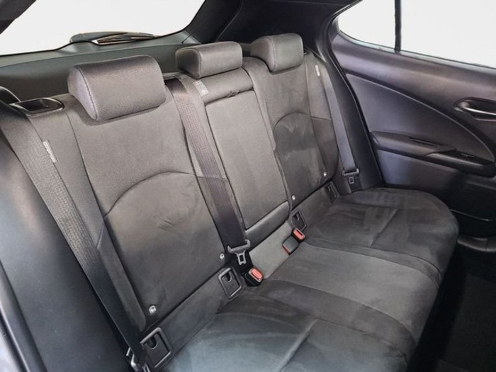 Lexus UX 250h Business 2WD 135 kW (184 CV) Vehículo usado en Madrid - 9 Lexus UX 250h Business 2WD 135 kW (184 CV) Vehículo usado en Madrid - 9