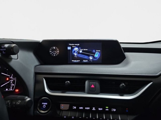 Lexus UX 250h Business 2WD 135 kW (184 CV) Vehículo usado en Madrid - 18