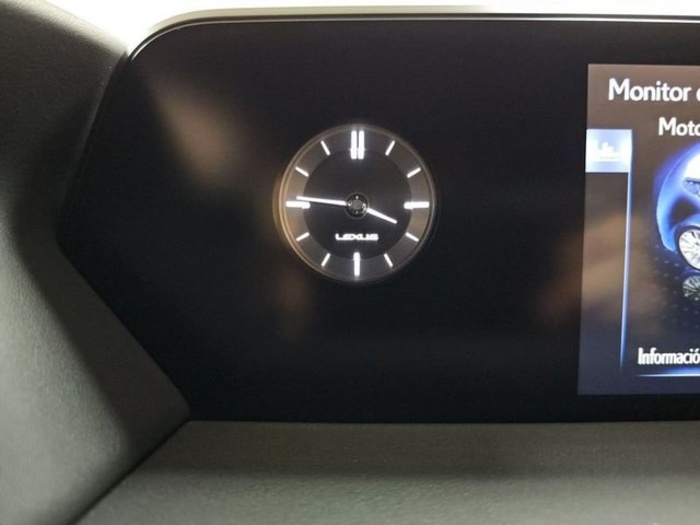 Lexus UX 250h Business 2WD 135 kW (184 CV) Vehículo usado en Madrid - 19 Lexus UX 250h Business 2WD 135 kW (184 CV) Vehículo usado en Madrid - 19