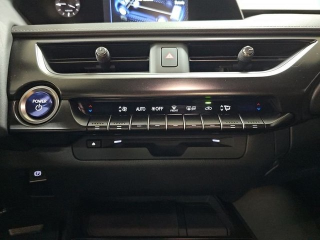 Lexus UX 250h Business 2WD 135 kW (184 CV) Vehículo usado en Madrid - 21 Lexus UX 250h Business 2WD 135 kW (184 CV) Vehículo usado en Madrid - 21