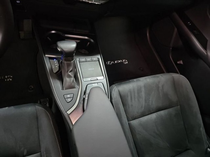 Lexus UX 250h Business 2WD 135 kW (184 CV) Vehículo usado en Madrid - 23 Lexus UX 250h Business 2WD 135 kW (184 CV) Vehículo usado en Madrid - 23