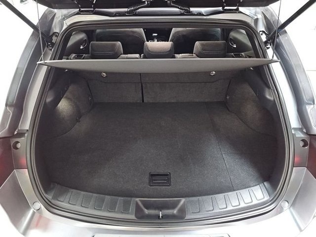 Lexus UX 250h Business 2WD 135 kW (184 CV) Vehículo usado en Madrid - 34