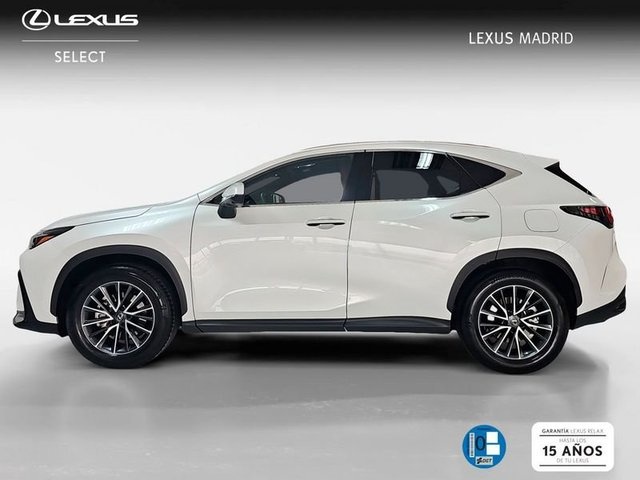 Lexus NX 450h+ Premium+ 4WD 225 kW (306 CV) Vehículo usado en Madrid - 4