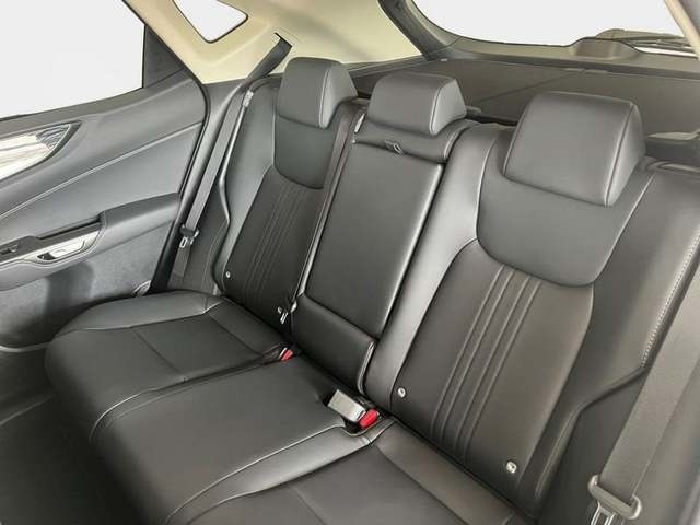 Lexus NX 450h+ Premium+ 4WD 225 kW (306 CV) Vehículo usado en Madrid - 8