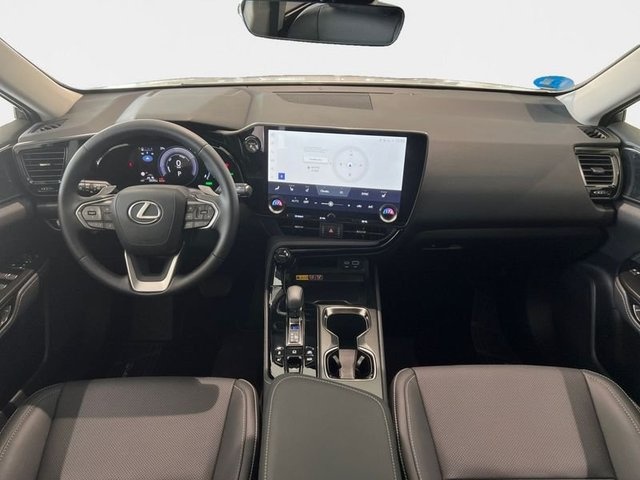 Lexus NX 450h+ Premium+ 4WD 225 kW (306 CV) Vehículo usado en Madrid - 10