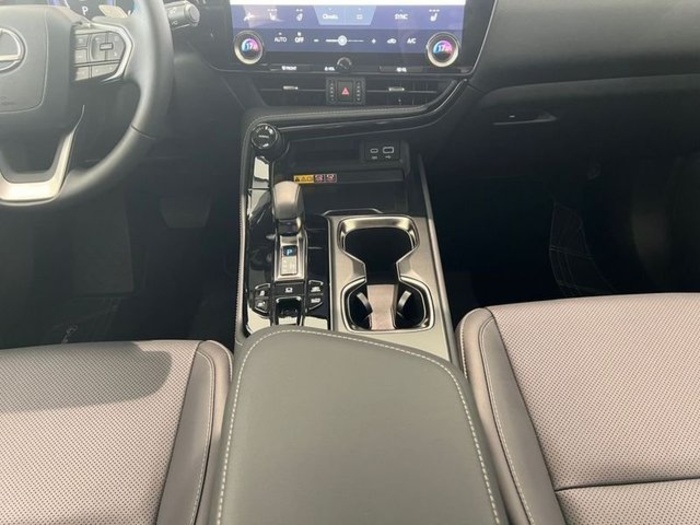 Lexus NX 450h+ Premium+ 4WD 225 kW (306 CV) Vehículo usado en Madrid - 23 Lexus NX 450h+ Premium+ 4WD 225 kW (306 CV) Vehículo usado en Madrid - 23