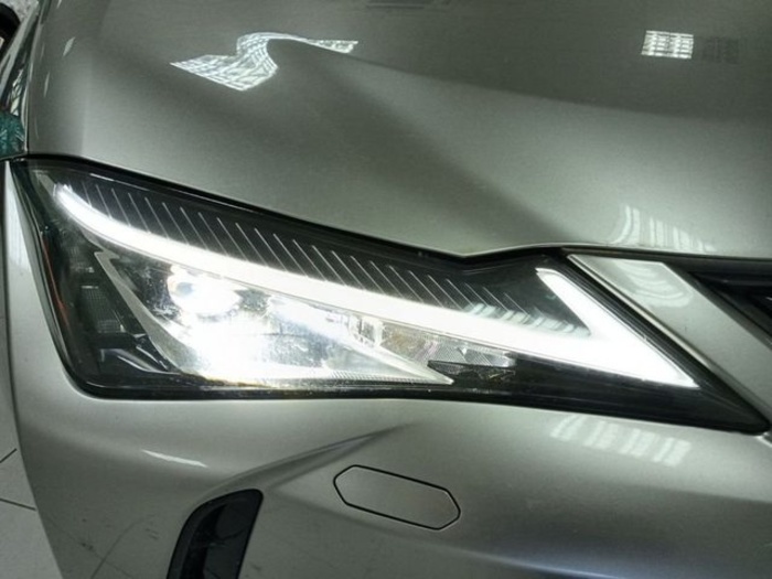 Lexus UX 300e Business 150 kW (204 CV) Vehículo usado en Madrid - 21 Lexus UX 300e Business 150 kW (204 CV) Vehículo usado en Madrid - 21