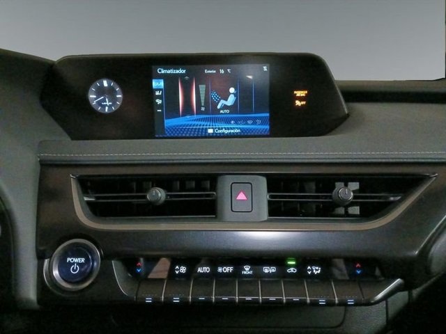 Lexus UX 300e Executive 150 kW (204 CV) Vehículo usado en Madrid - 13