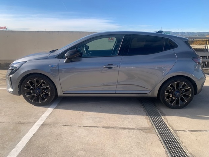RenaultClio Esprit Alpine E-Tech 105 kW (143 CV) Vehículo usado en Barcelona - 3 RenaultClio Esprit Alpine E-Tech 105 kW (143 CV) Vehículo usado en Barcelona - 3