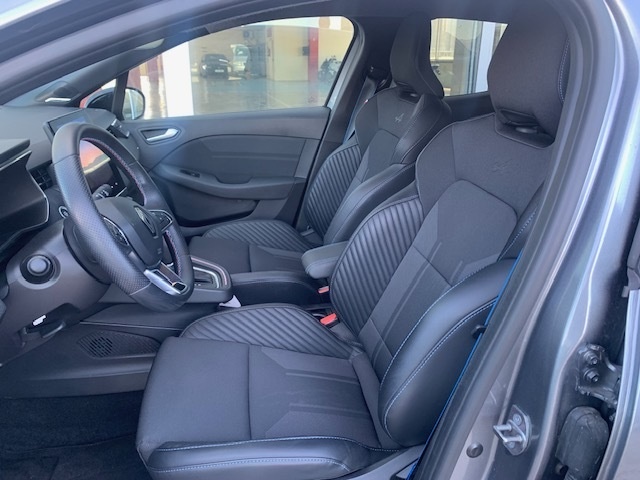 RenaultClio Esprit Alpine E-Tech 105 kW (143 CV) Vehículo usado en Barcelona - 7 RenaultClio Esprit Alpine E-Tech 105 kW (143 CV) Vehículo usado en Barcelona - 7