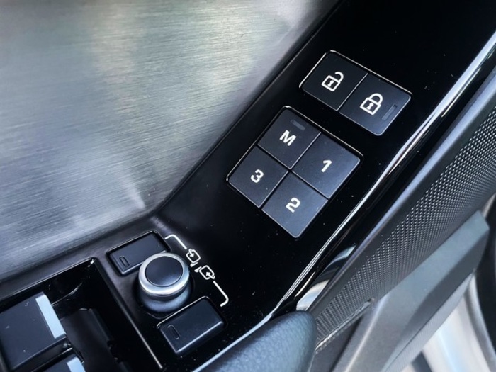 Land RoverRange Rover Velar 2.0 I4 R-Dynamic S 4WD Auto 150 kW (204 CV) Vehículo usado en Barcelona - 14 Land RoverRange Rover Velar 2.0 I4 R-Dynamic S 4WD Auto 150 kW (204 CV) Vehículo usado en Barcelona - 14