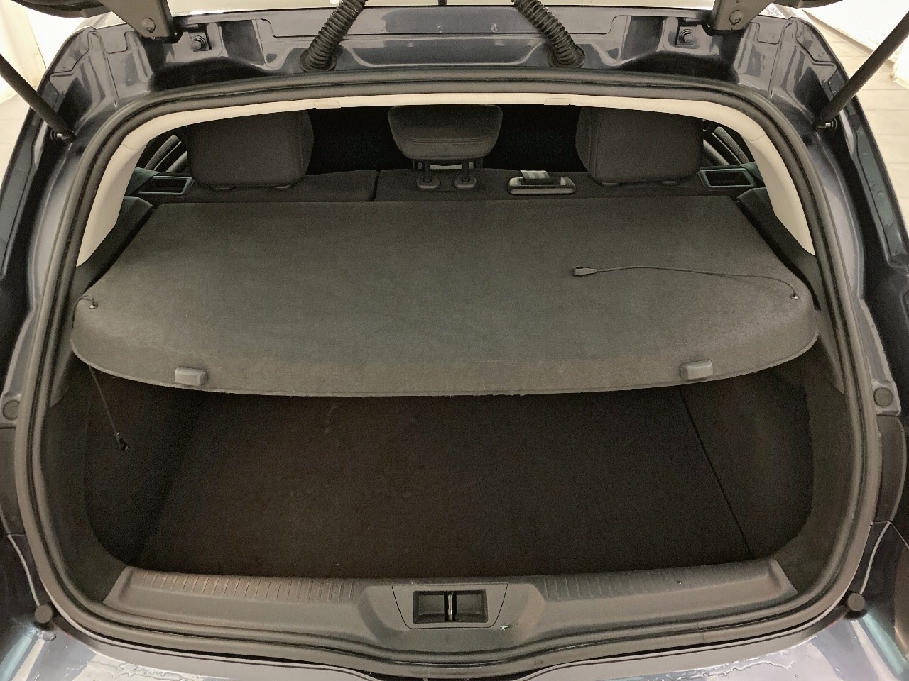 Renault Megane Tech Road Energy dCi 66 kW (90 CV) - 6