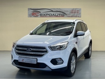 Ford Kuga 1.5 EcoBoost Trend 4x2 88 kW (120 CV) Ford Kuga 1.5 EcoBoost Trend 4x2 88 kW (120 CV)
