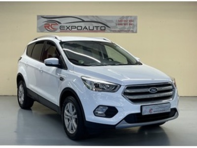 Ford Kuga 1.5 EcoBoost Trend 4x2 88 kW (120 CV) Ford Kuga 1.5 EcoBoost Trend 4x2 88 kW (120 CV)