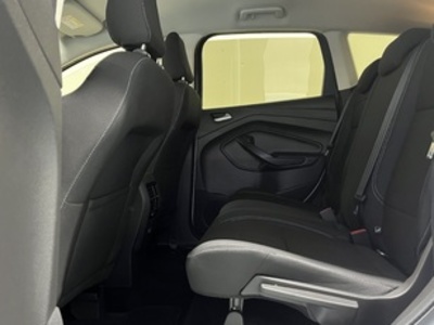 Ford Kuga 1.5 EcoBoost Trend 4x2 88 kW (120 CV) Ford Kuga 1.5 EcoBoost Trend 4x2 88 kW (120 CV)