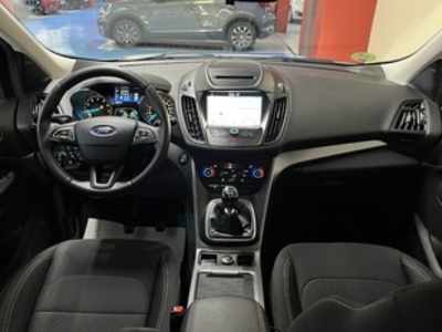 Ford Kuga 1.5 EcoBoost Trend 4x2 88 kW (120 CV) Ford Kuga 1.5 EcoBoost Trend 4x2 88 kW (120 CV)