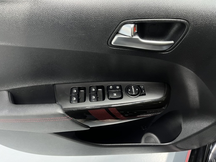 KiaPicanto 1.2 CVVT Eco-Dynamics GT Line 62 kW (84 CV) Vehículo usado en Barcelona - 14 KiaPicanto 1.2 CVVT Eco-Dynamics GT Line 62 kW (84 CV) Vehículo usado en Barcelona - 14