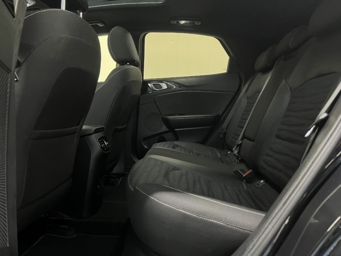 KiaXCeed 1.5 MHEV GT-line DCT 118 kW (160 CV) Vehículo usado en Barcelona - 11 KiaXCeed 1.5 MHEV GT-line DCT 118 kW (160 CV) Vehículo usado en Barcelona - 11