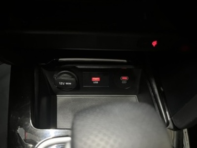 Kia XCeed 1.5 MHEV GT-line DCT 118 kW (160 CV) Kia XCeed 1.5 MHEV GT-line DCT 118 kW (160 CV)