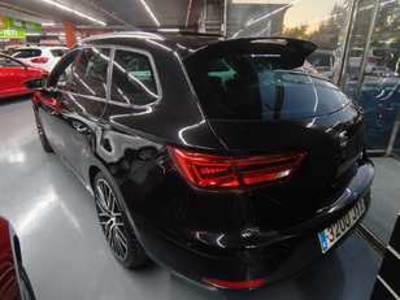 SEAT León 2.0 TDI S&S FR 135 kW (184 CV) SEAT León 2.0 TDI S&S FR 135 kW (184 CV)