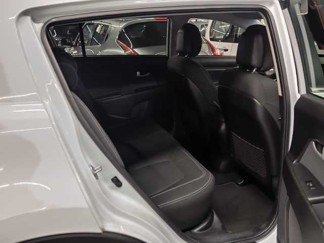 KiaSportage 1.6 GDI Concept 4x2 99 kW (135 CV) Vehículo usado en Barcelona - 6