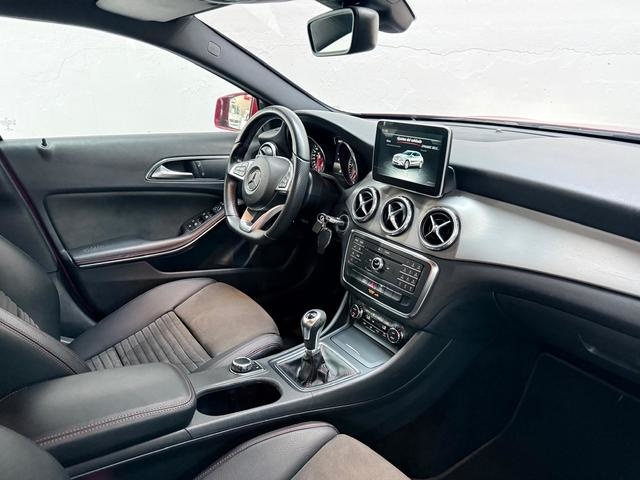 Mercedes-BenzGLA 200 d AMG Line 100 kW (136 CV) Vehículo usado en Barcelona - 12