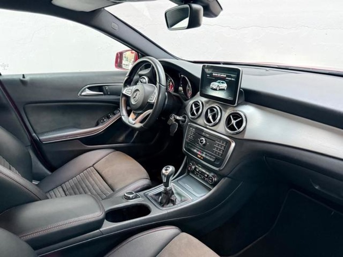 Mercedes-BenzGLA 200 d AMG Line 100 kW (136 CV) Vehículo usado en Barcelona - 12 Mercedes-BenzGLA 200 d AMG Line 100 kW (136 CV) Vehículo usado en Barcelona - 12