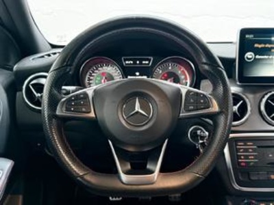 Mercedes-Benz GLA 200 d AMG Line 100 kW (136 CV) Mercedes-Benz GLA 200 d AMG Line 100 kW (136 CV)