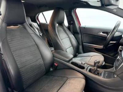 Mercedes-Benz GLA 200 d AMG Line 100 kW (136 CV) Mercedes-Benz GLA 200 d AMG Line 100 kW (136 CV)